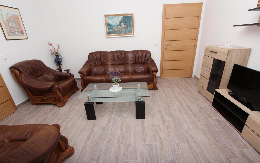 Apartments Maruchita Rovinj Bagian luar foto