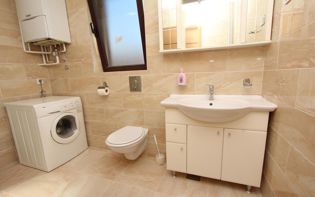Apartments Maruchita Rovinj Bagian luar foto