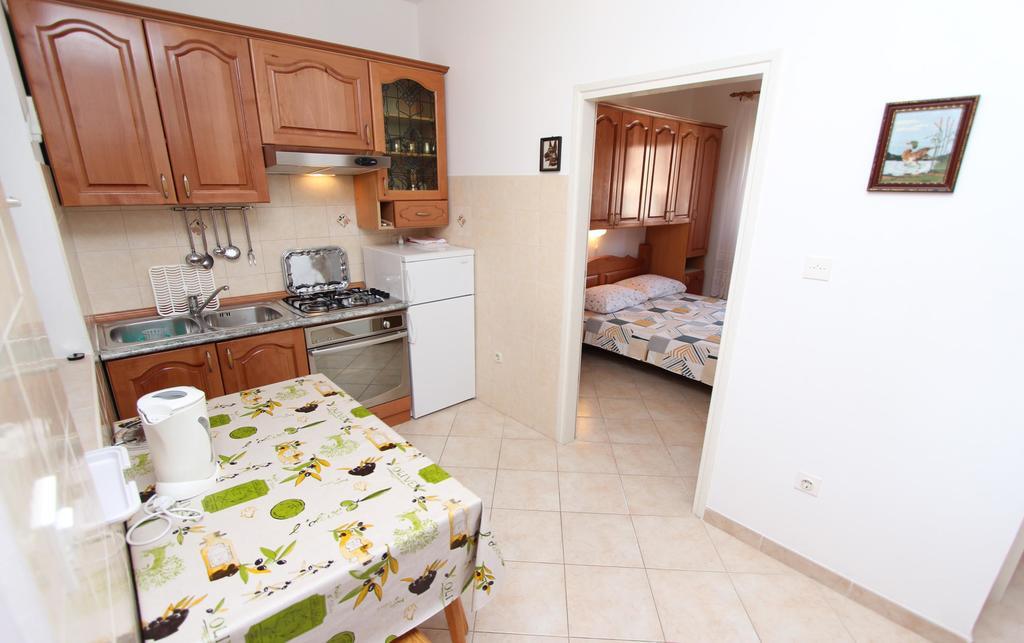 Apartments Maruchita Rovinj Bagian luar foto