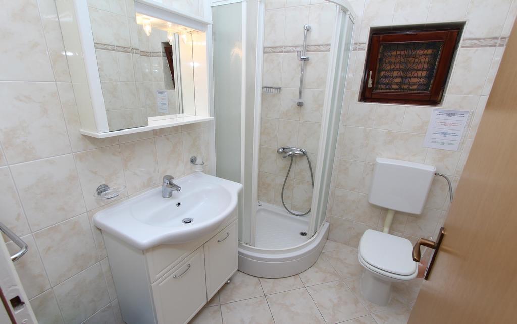 Apartments Maruchita Rovinj Bagian luar foto
