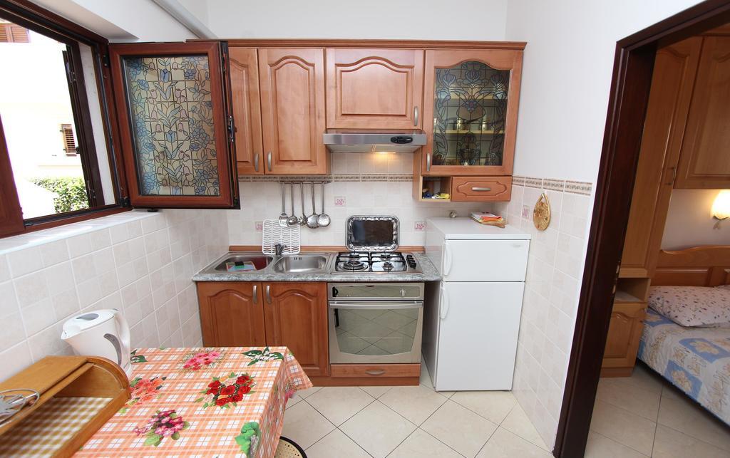 Apartments Maruchita Rovinj Bagian luar foto