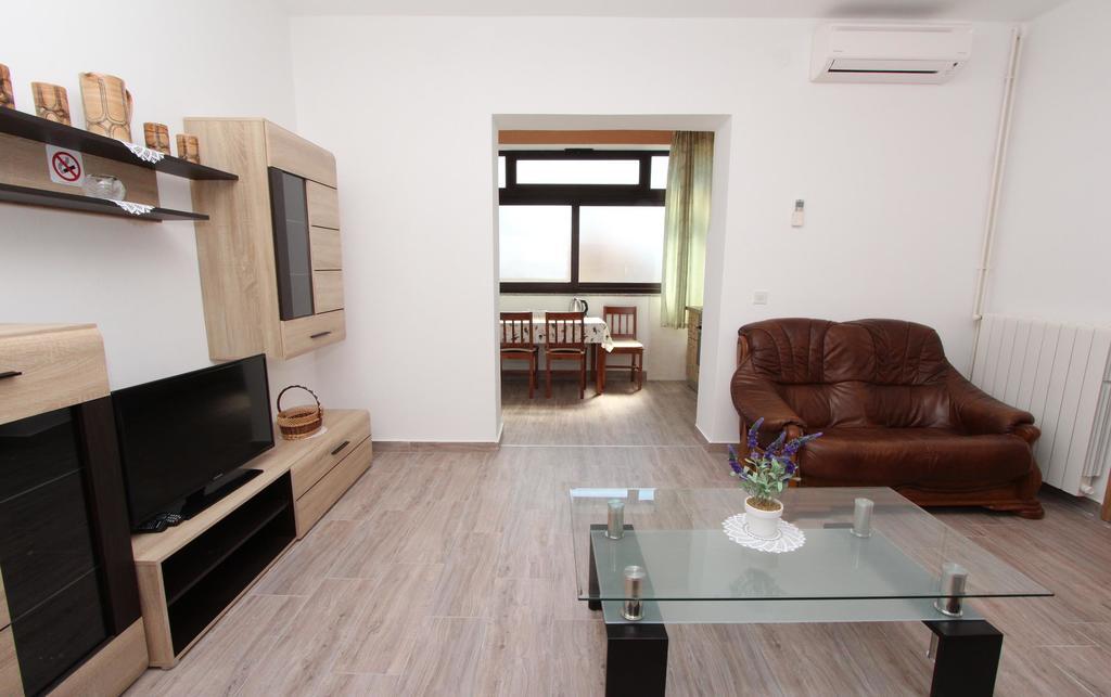 Apartments Maruchita Rovinj Bagian luar foto